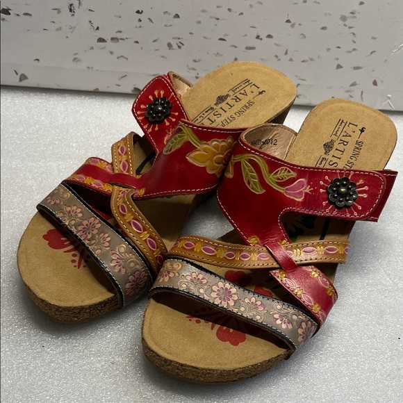 L'artiste Shoes - L'Artiste Wedge Sandal Sz 38. (7 1/2 - 8 )